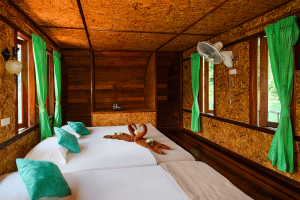 Phuttawan caps inside Phuttawan caps inside